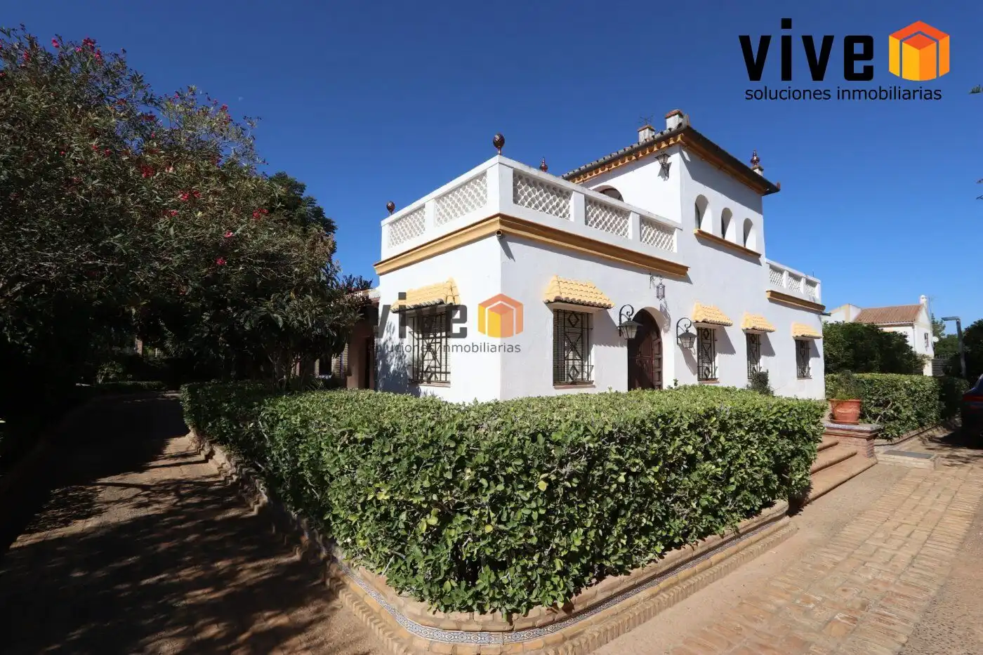 Exterior view of Houses for sale in Espartinas  with Air Conditioner, Heating and Terrace