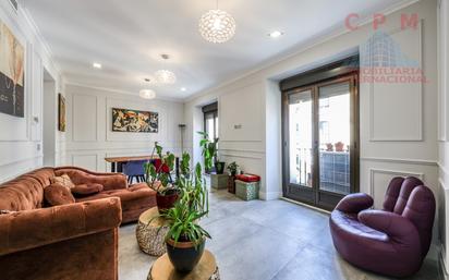 Sala d'estar de Pis de lloguer en  Madrid Capital amb Aire condicionat, Calefacció i Parquet