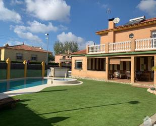 Casa o xalet de lloguer a Cerros de Montequinto