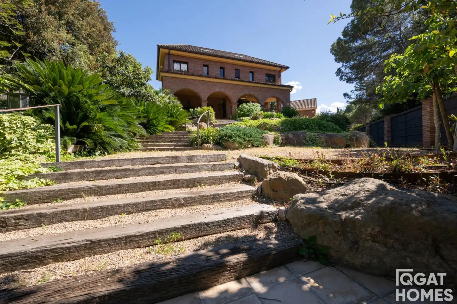 Vista exterior de Casa o chalet de alquiler en Sant Cugat del Vallès con Aire acondicionado, Calefacción y Jardín privado