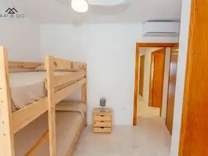 Dormitori de Pis de lloguer en Almuñécar amb Aire condicionat, Terrassa i Moblat