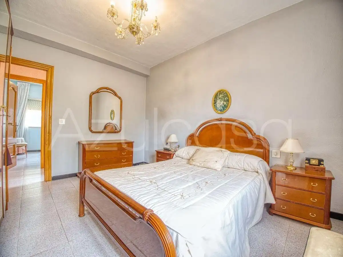 Dormitori de Casa o xalet en venda en Alicante / Alacant amb Aire condicionat, Terrassa i Traster