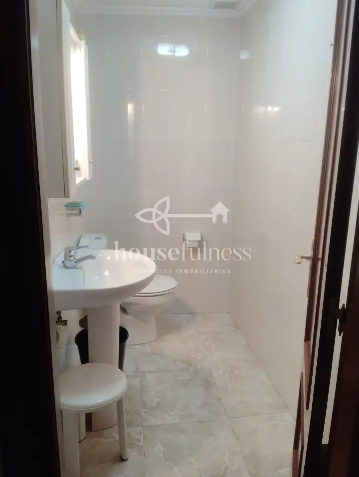 Baño de Casa adosada en venta en Ares con Calefacción, Terraza y Trastero