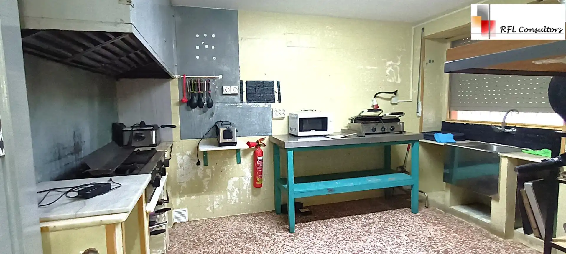 Cocina de Local en venta en Torreblanca con Amueblado