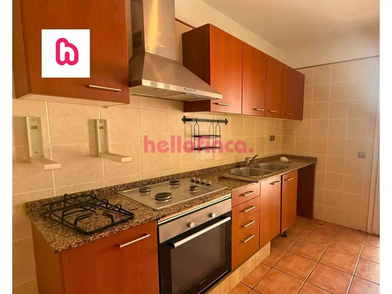 Küche von Wohnung zum Verkauf in Badalona mit Heizung, Privatgarten und Terrasse