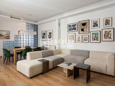 Flat with lift for sale in del Alcalde Sainz de Baranda