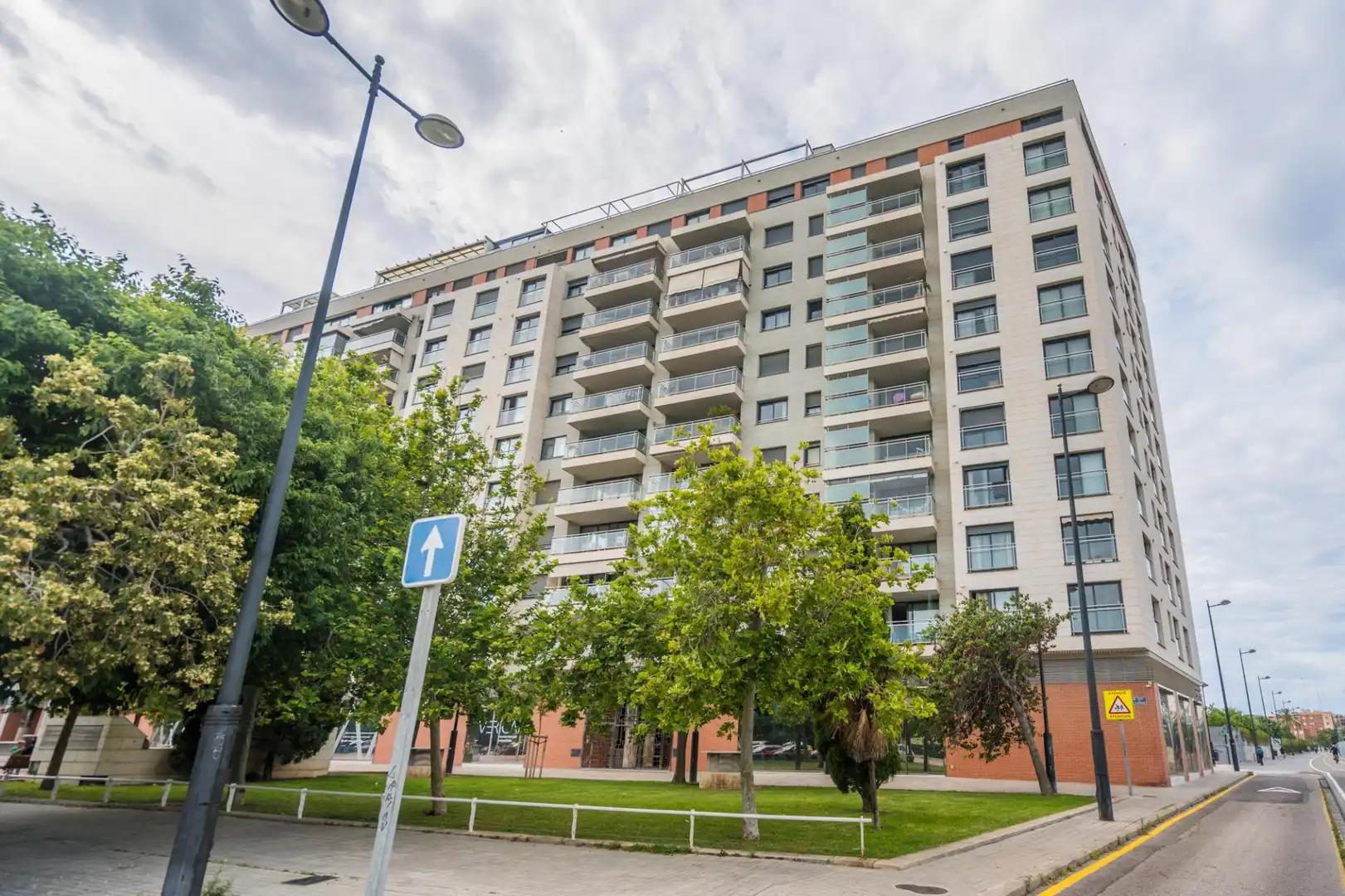 Exterior view of Study for sale in Valencia