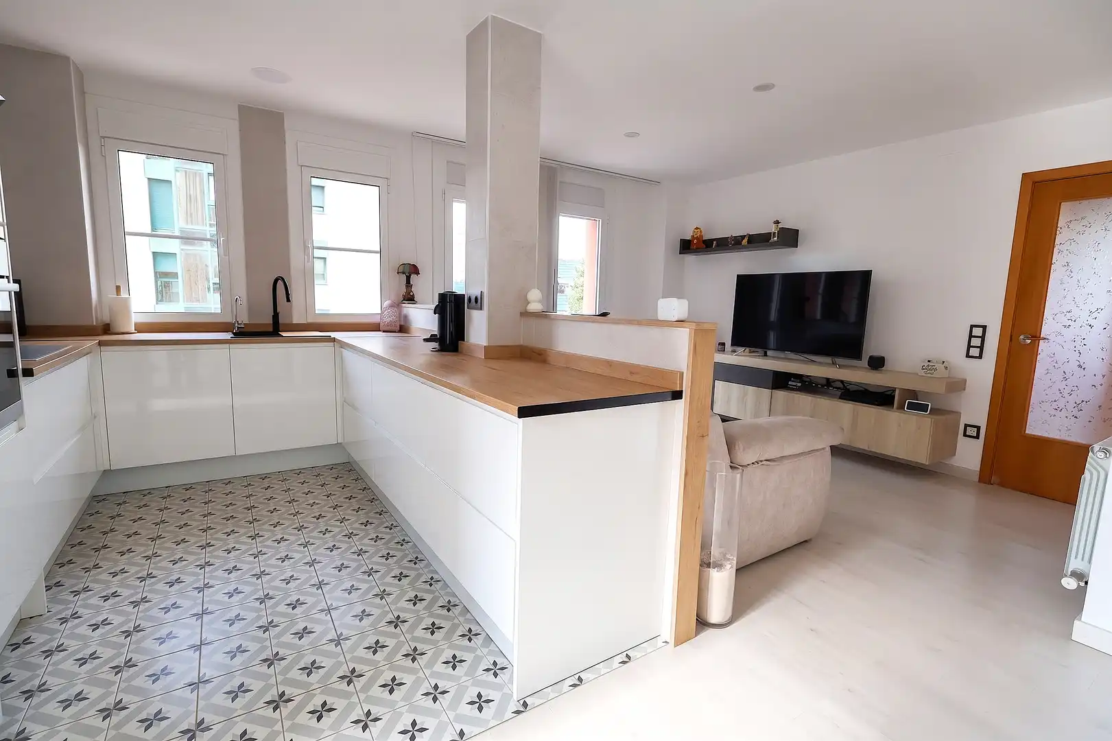 Flat for sale in de Lluís Muncunill, Zona Esportiva