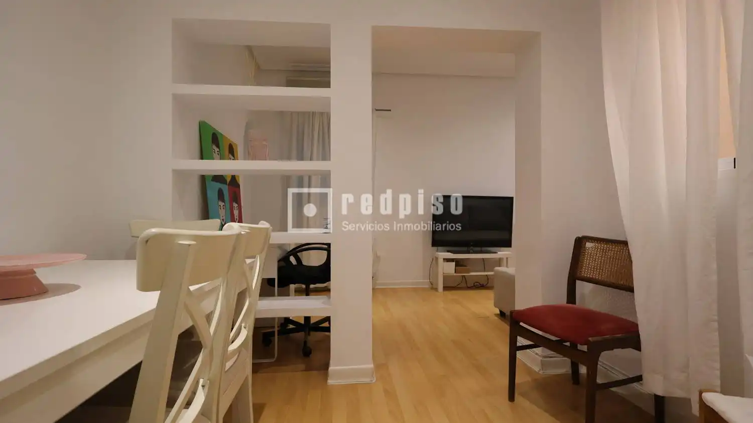 Flat for rent in Madrid  with Air Conditioner, Heating and Furnished