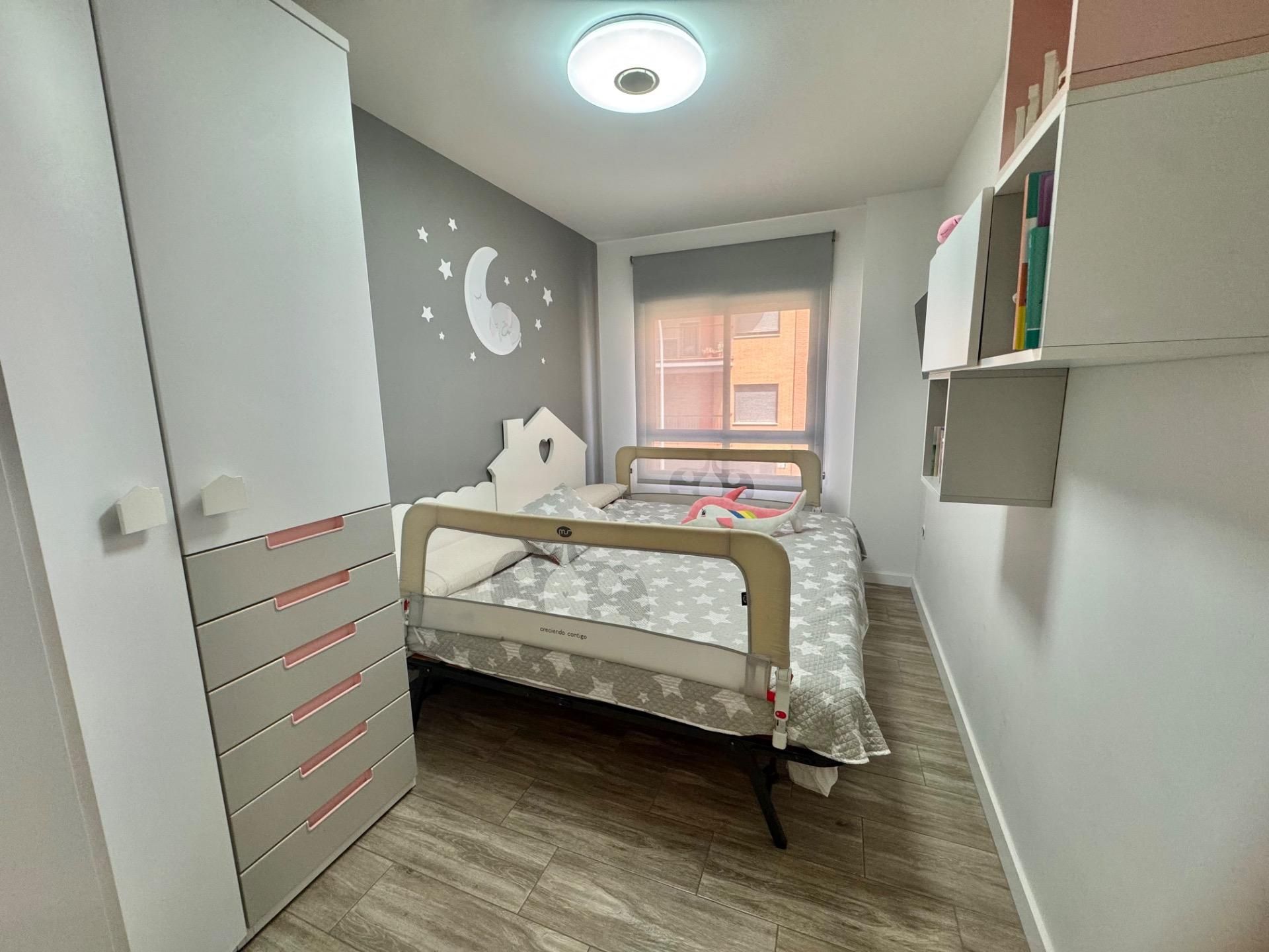 Bedroom of Flat for sale in Orihuela  with Air Conditioner, Heating and Storage room