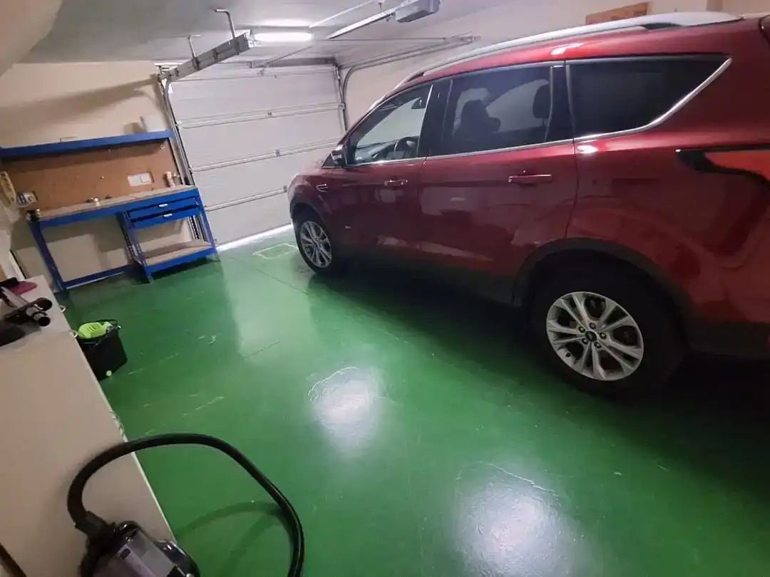Aparcament de Casa o xalet en venda en Villalbilla amb Aire condicionat, Piscina i Balcó