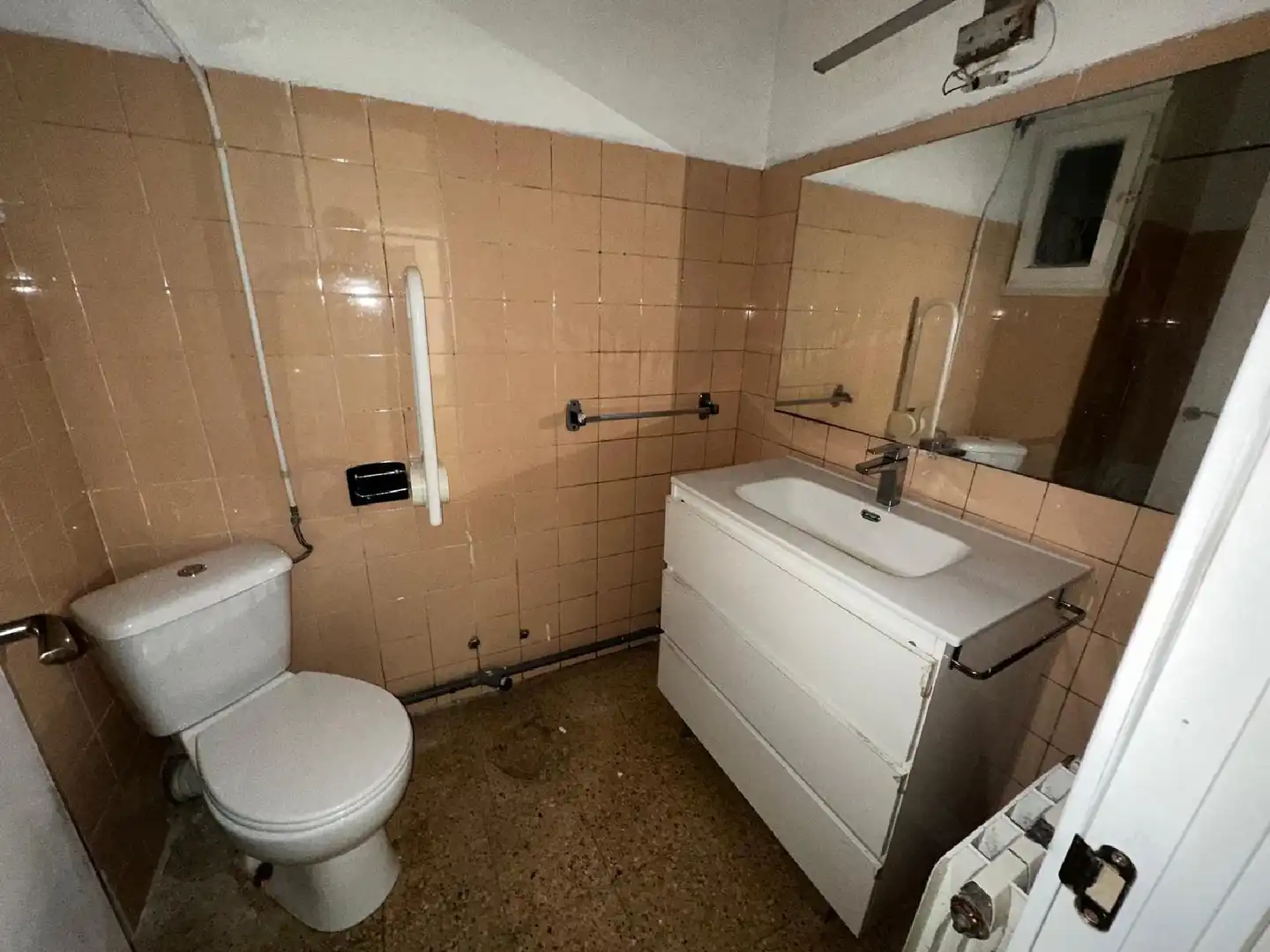 Badezimmer von Wohnung zum Verkauf in Montcada i Reixac mit Terrasse