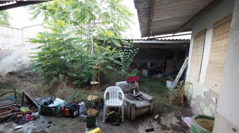 Se vende casasolar de 325m2 con 16 metros de fachada