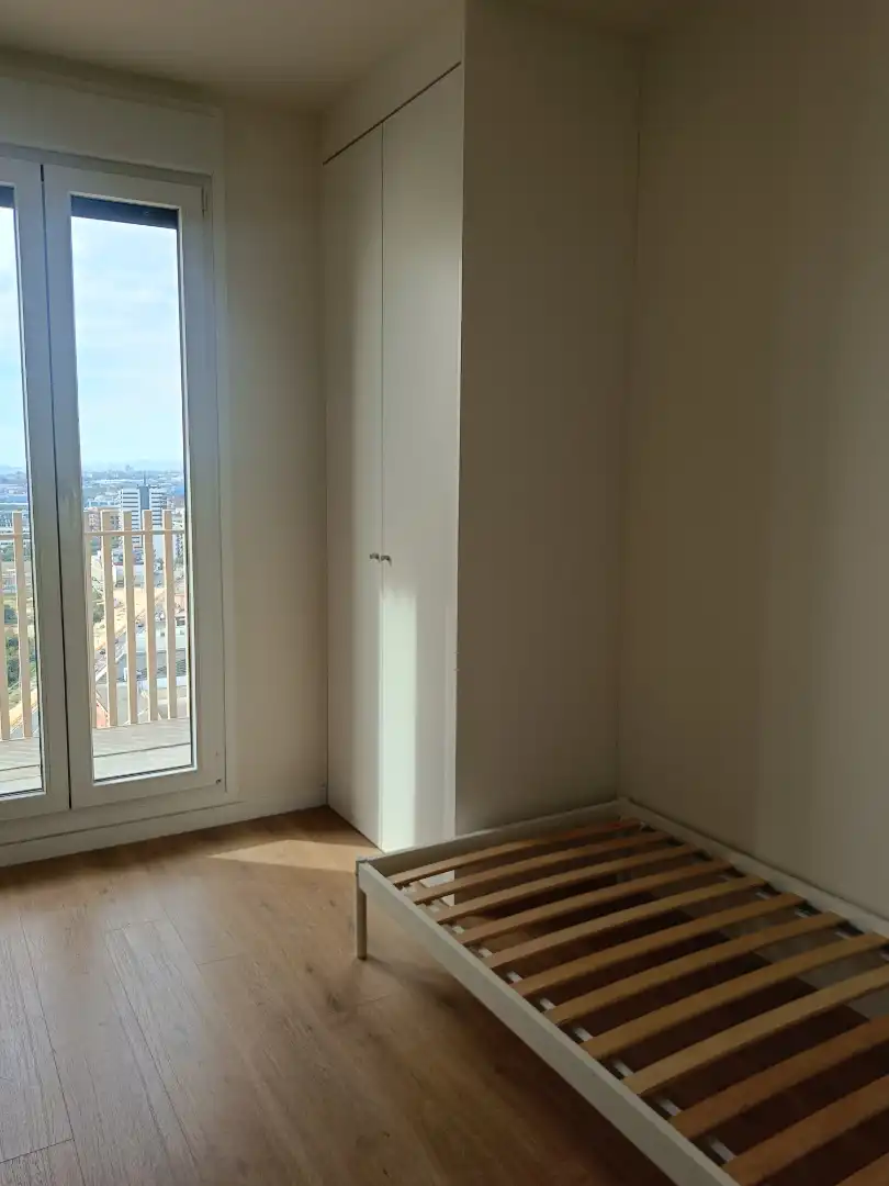 Schlafzimmer von Wohnung zur Miete in Mataró mit Klimaanlage, Heizung und Parkett