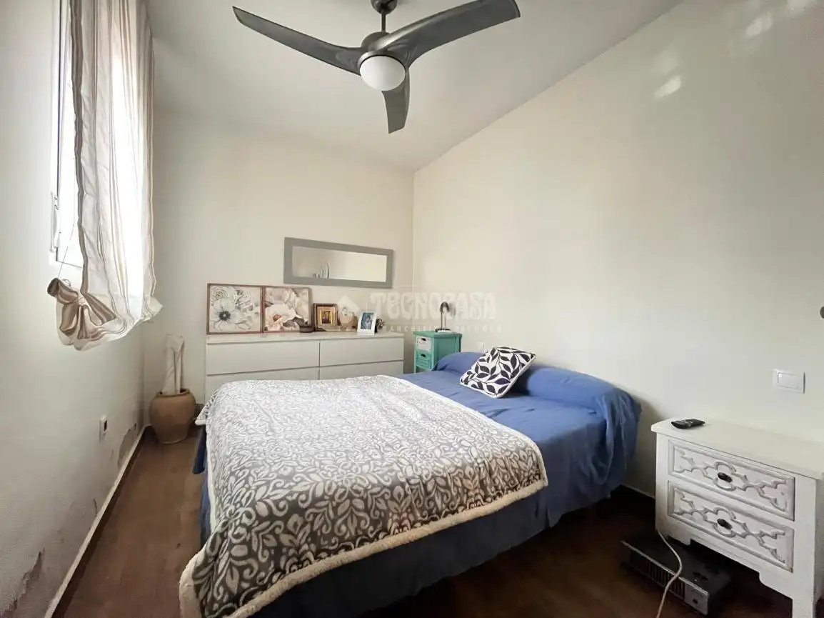 Habitación de Casa adosada en venta en Las Herencias con Calefacción, Piscina y Amueblado