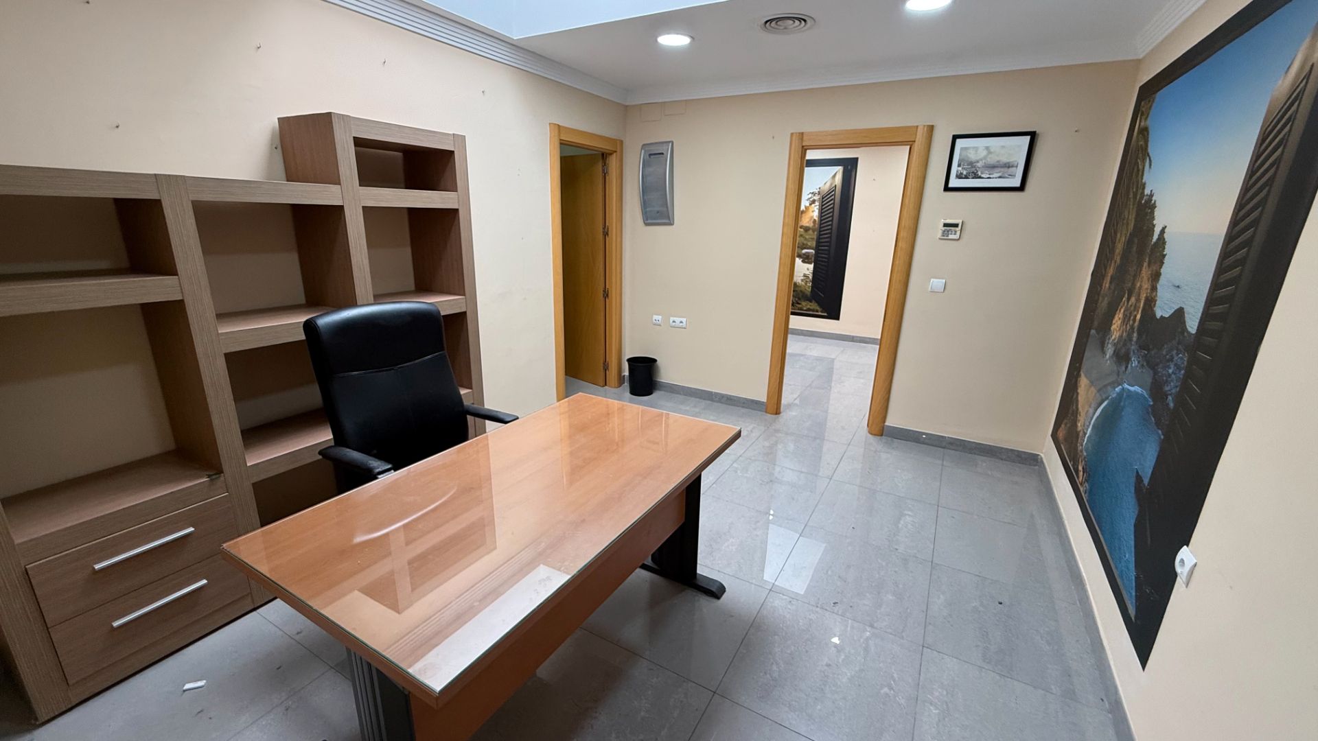 Office to rent in Málaga Capital  with Air Conditioner, Heating and Furnished