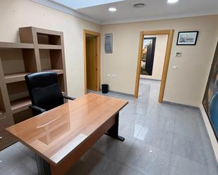 Oficina de lloguer en Málaga Capital amb Aire condicionat, Calefacció i Moblat