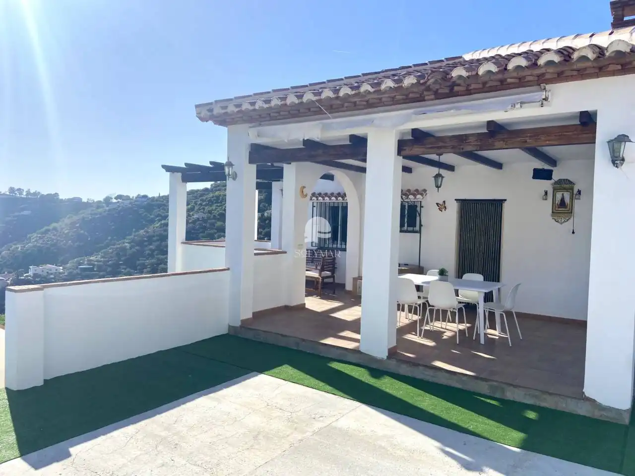 Terrassa de Finca rústica de lloguer en Árchez amb Aire condicionat i Piscina