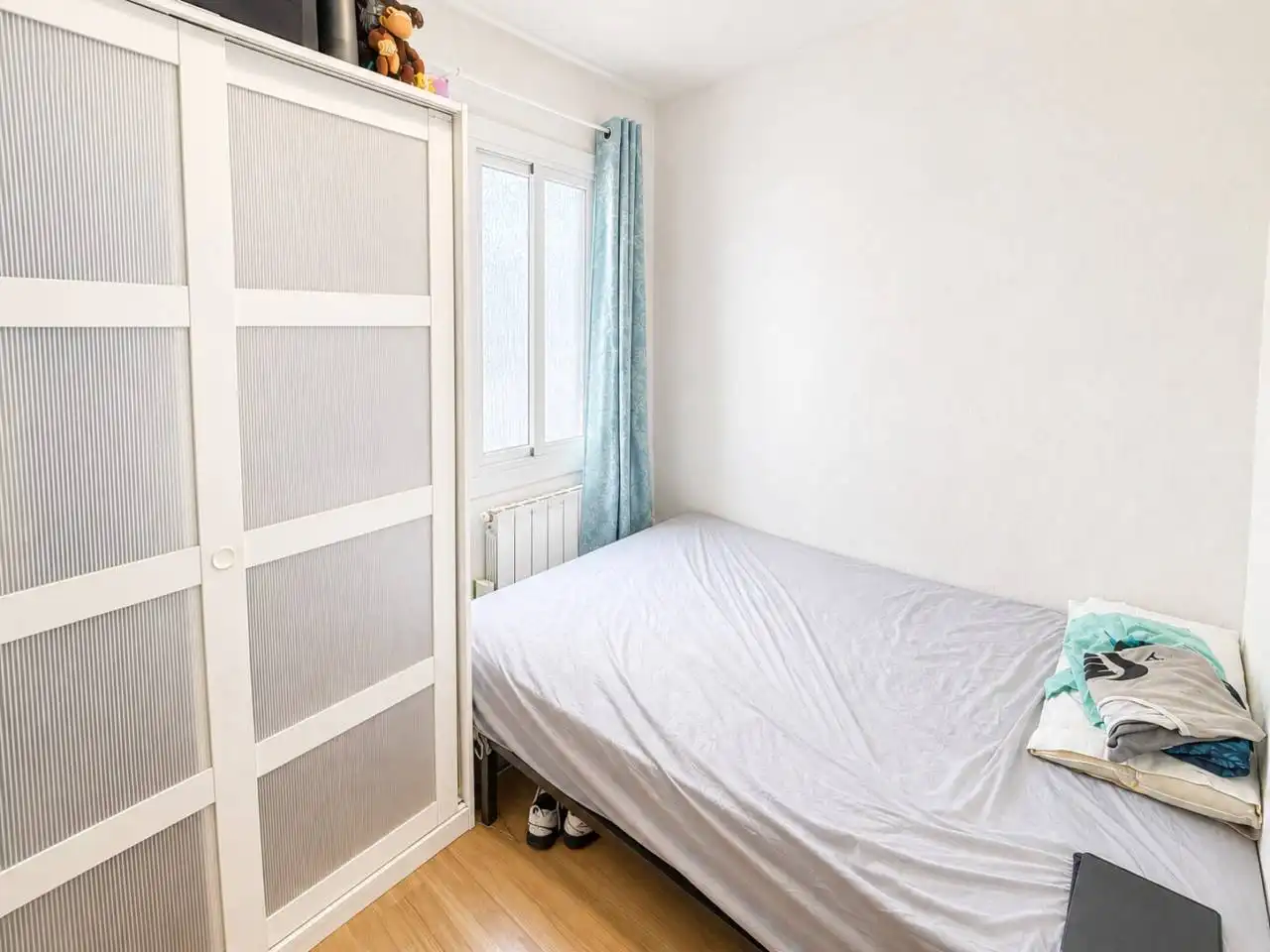 Bedroom of Flat for sale in Badalona  with Air Conditioner, Heating and Parquet flooring