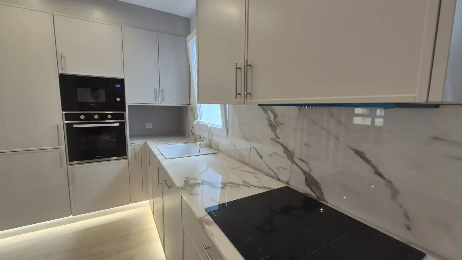 Cuina de Apartament en venda en Badajoz amb Aire condicionat, Calefacció i Terrassa