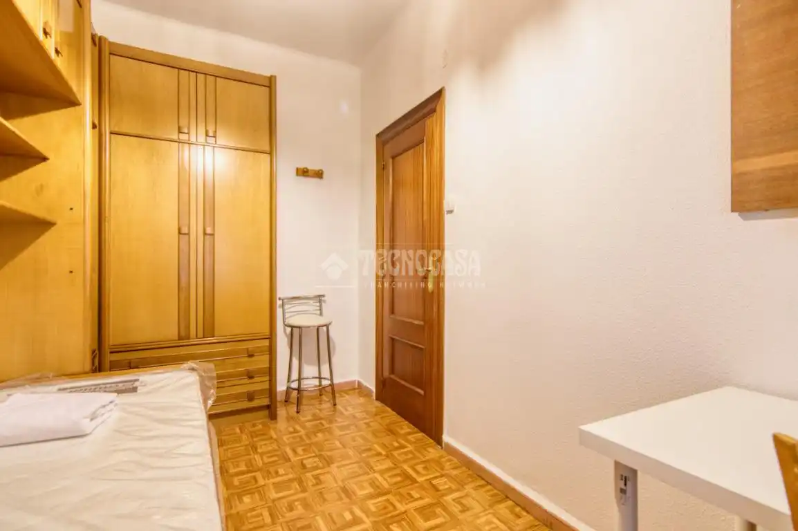 Schlafzimmer von Wohnung zur Miete in Salamanca