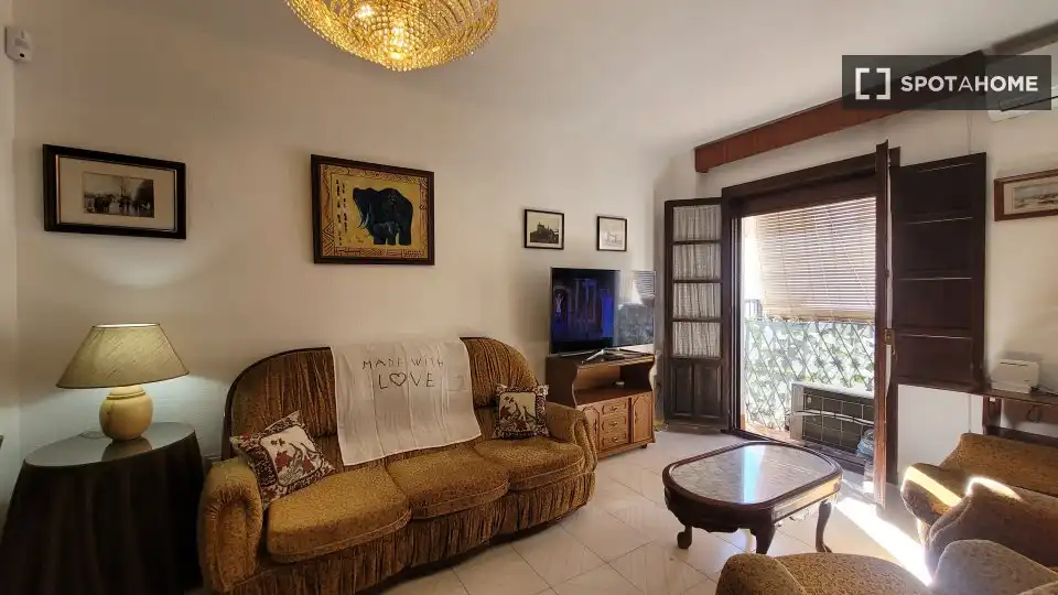 Room in La Ciudad