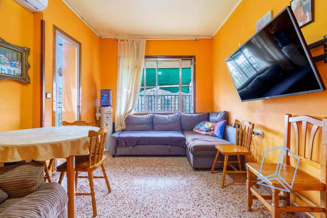 Piso en Venta en Carrer de la Mare de Déu de Port en La Marina del Port