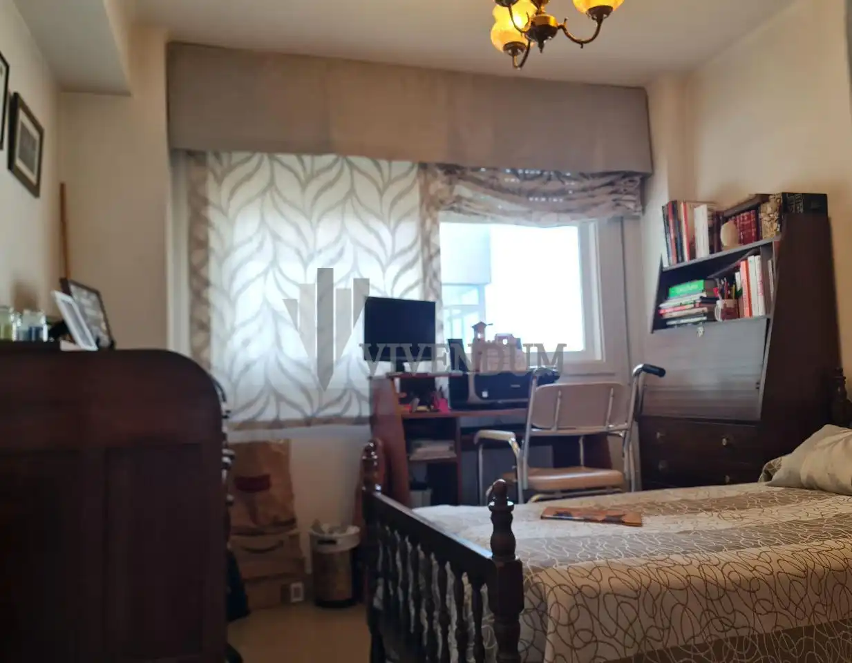 Habitación de Piso en venta en Vigo  con Calefacción, Terraza y Trastero