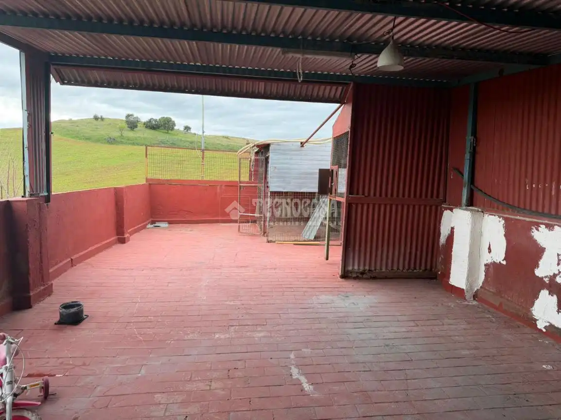 Casa adosada en venda a Dehesilla de Calamón - Campomanes