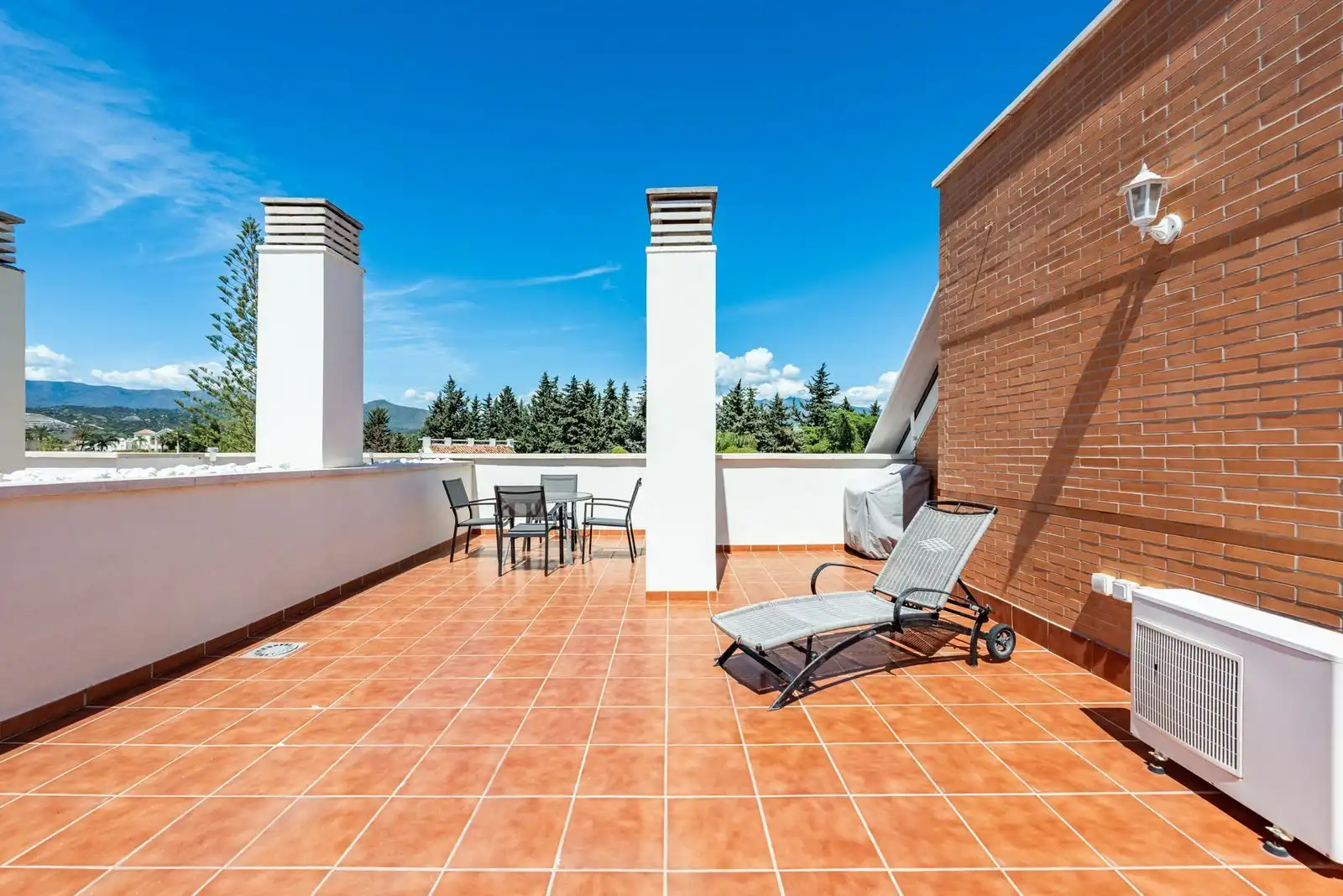 Terrassa de Àtic en venda en Estepona amb Terrassa, Internet i Piscina comunitària