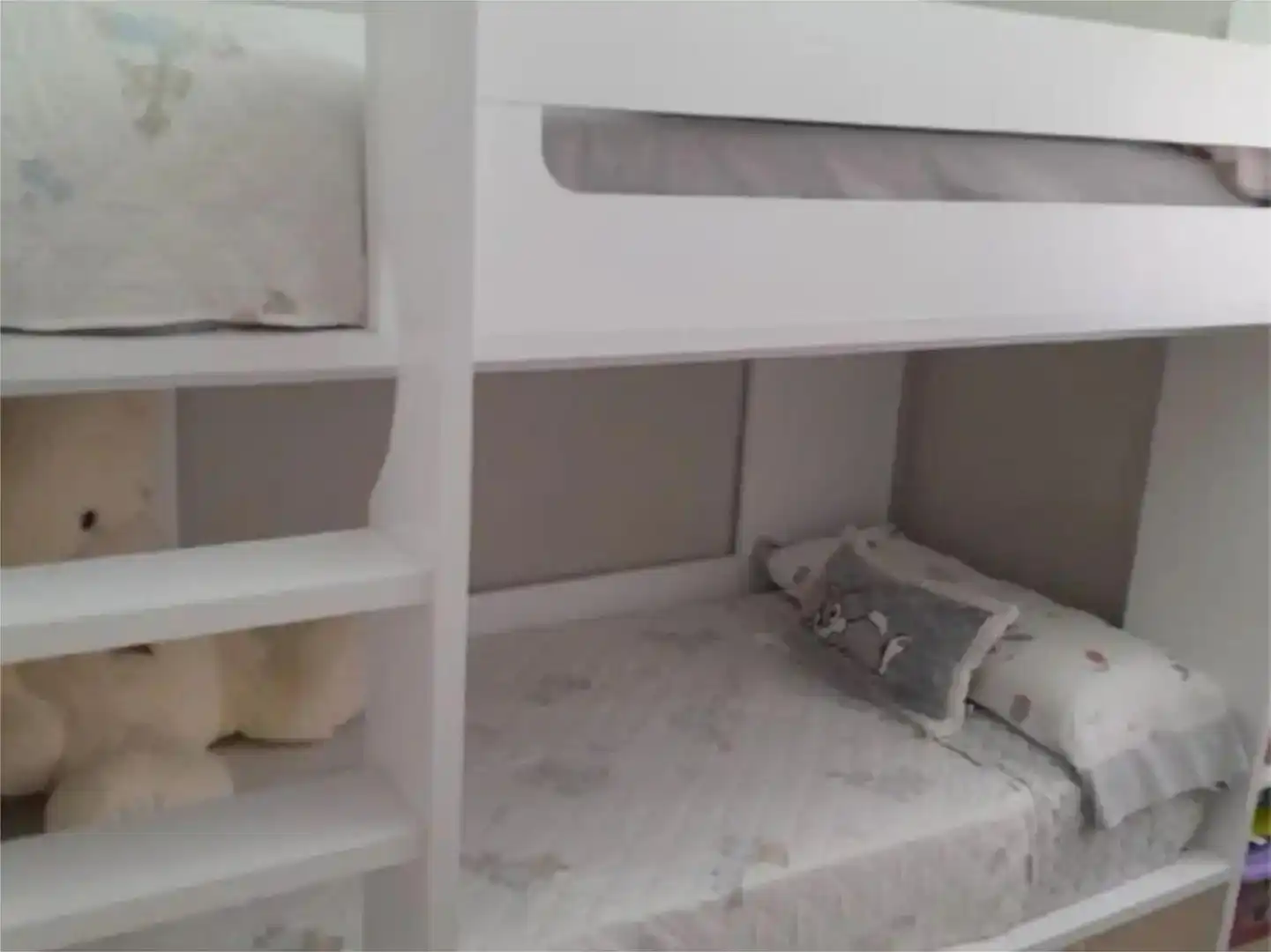 Dormitori de Pis en venda en Melilla amb Aire condicionat i Moblat