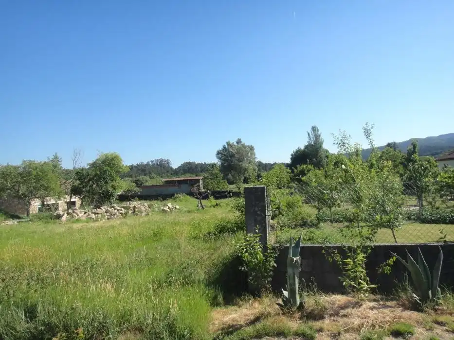 Grundstücke und Bauplätze zum Verkauf in Brión, imagen 4