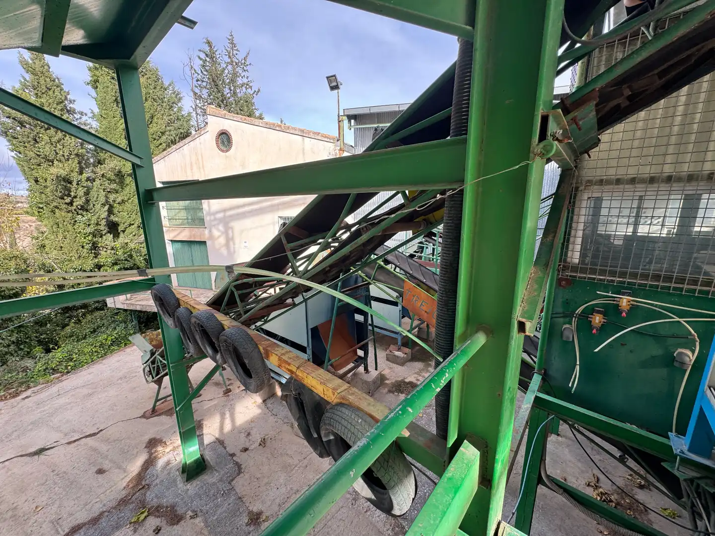 Vista exterior de Nave industrial en venta en Cehegín con Calefacción y Alarma