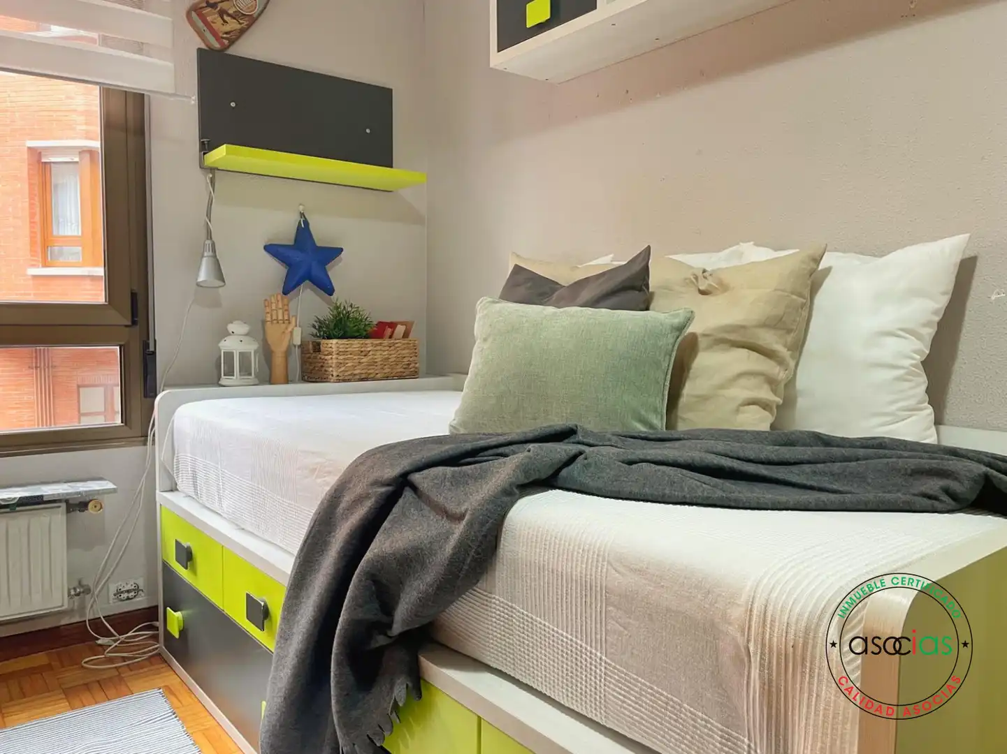 Schlafzimmer von Wohnung zum Verkauf in Gijón  mit Heizung, Parkett und Abstellraum