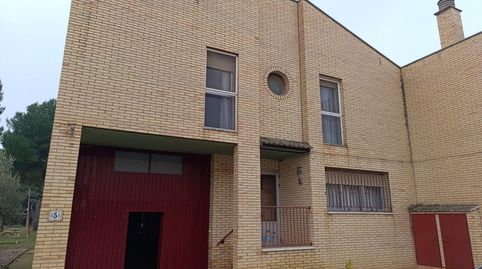 Foto 2 de Casa adosada en venda a Calle Cuadrones, Sariñena, Huesca