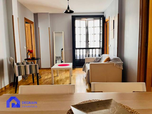 Piso en Alquiler en Oviedo - CALLE EL FONTAN en Fontán