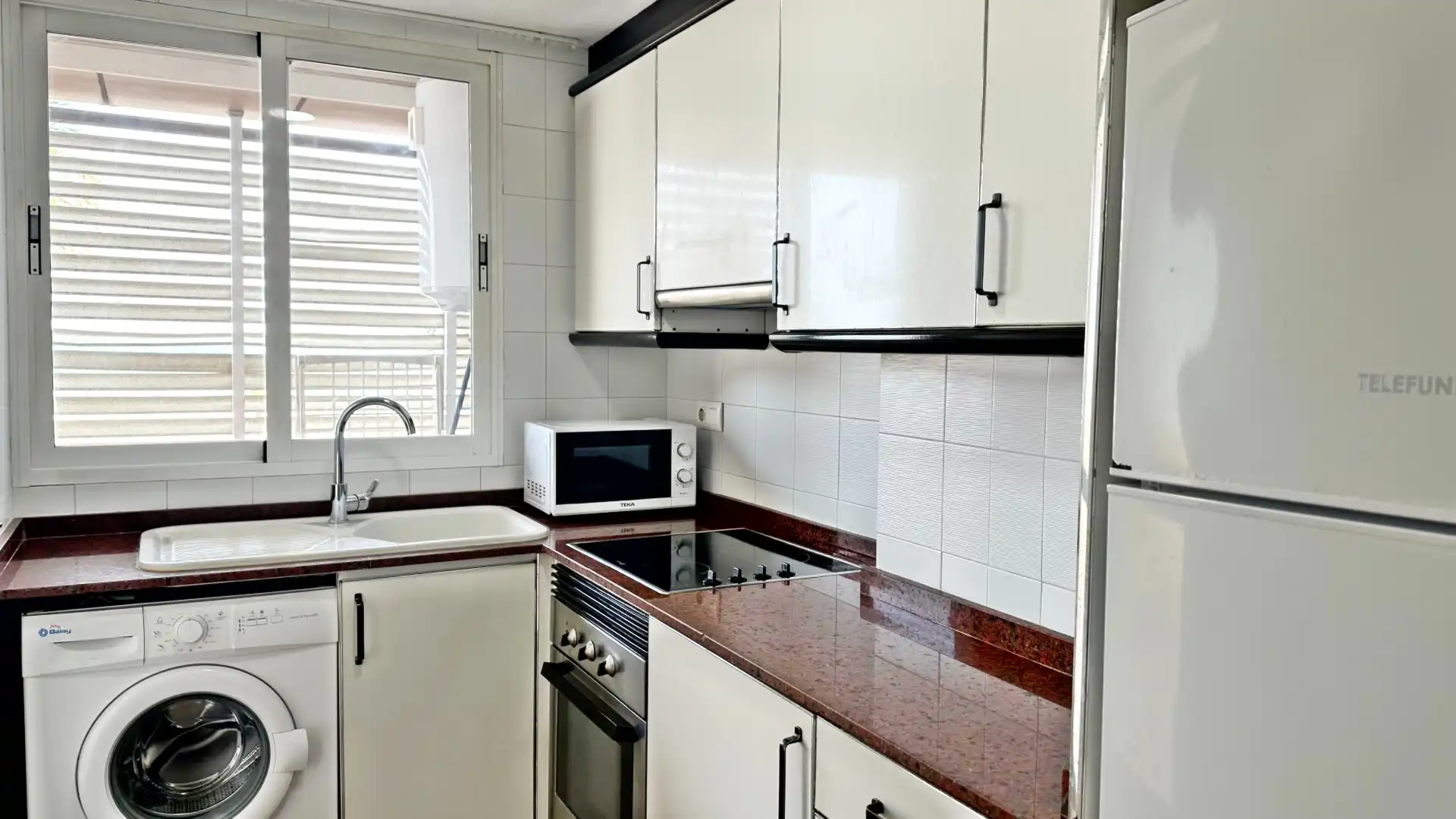 Cuina de Apartament de lloguer en Gandia amb Aire condicionat, Calefacció i Parquet