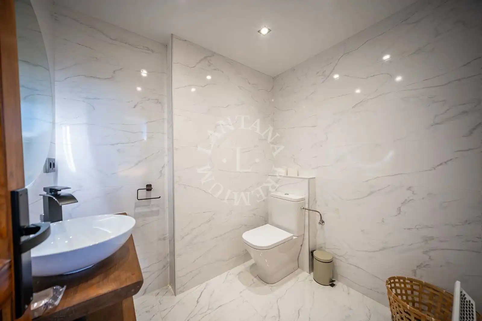 Baño de Casa o chalet en venta en Naut Aran con Calefacción, Parquet y Horno