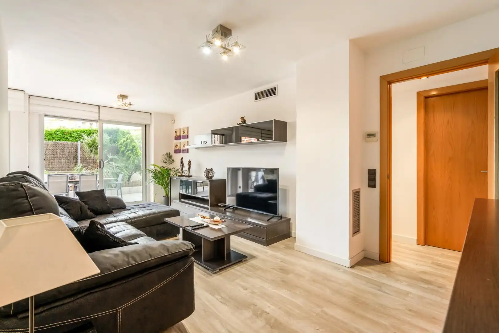 Wohnzimmer von Wohnung zum Verkauf in Montcada i Reixac mit Klimaanlage, Heizung und Parkett