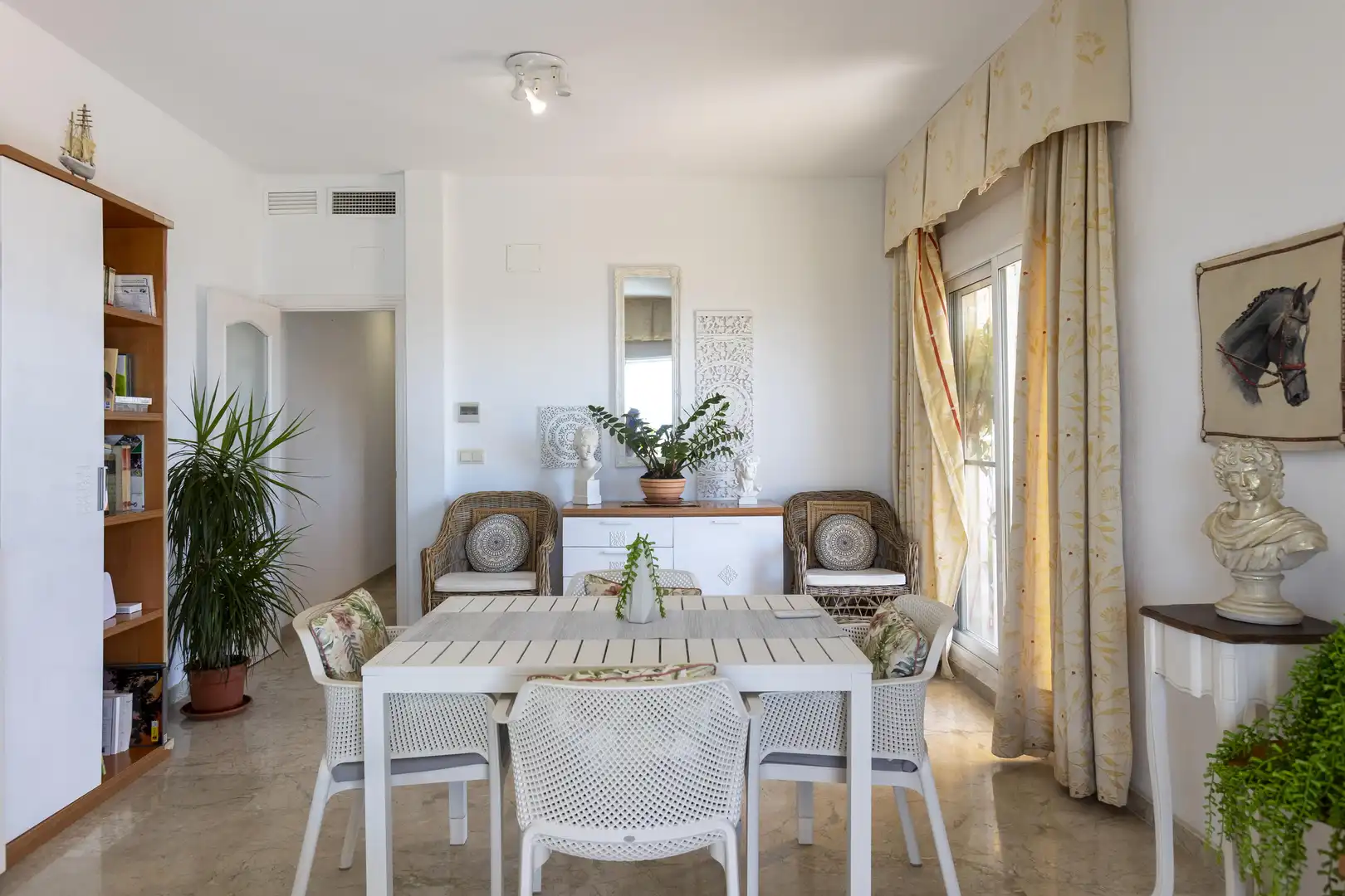 Comedor de Ático en venta en Motril con Terraza, Balcón y Piscina comunitaria