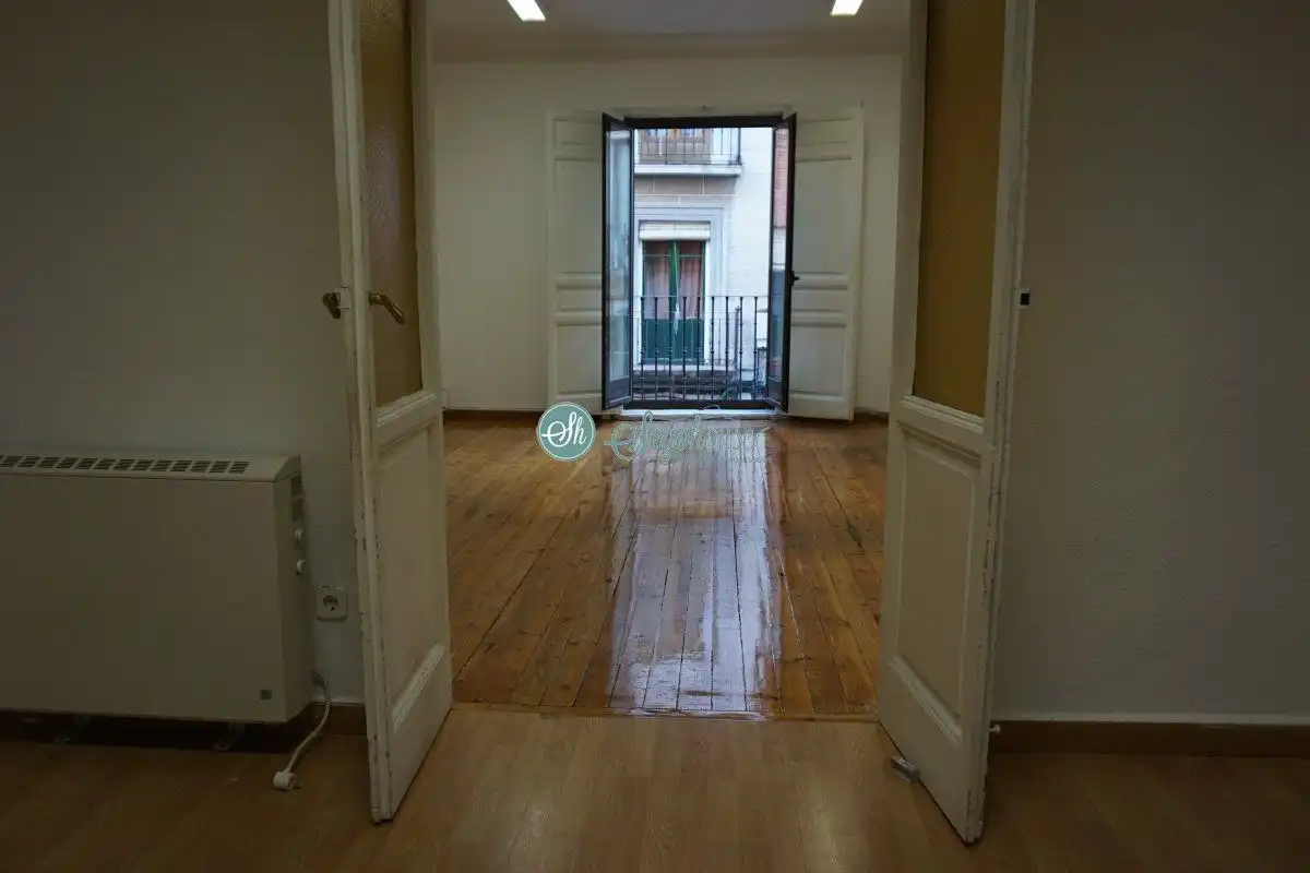 Piso en venta en Segovia con Calefacción, Parquet y Terraza