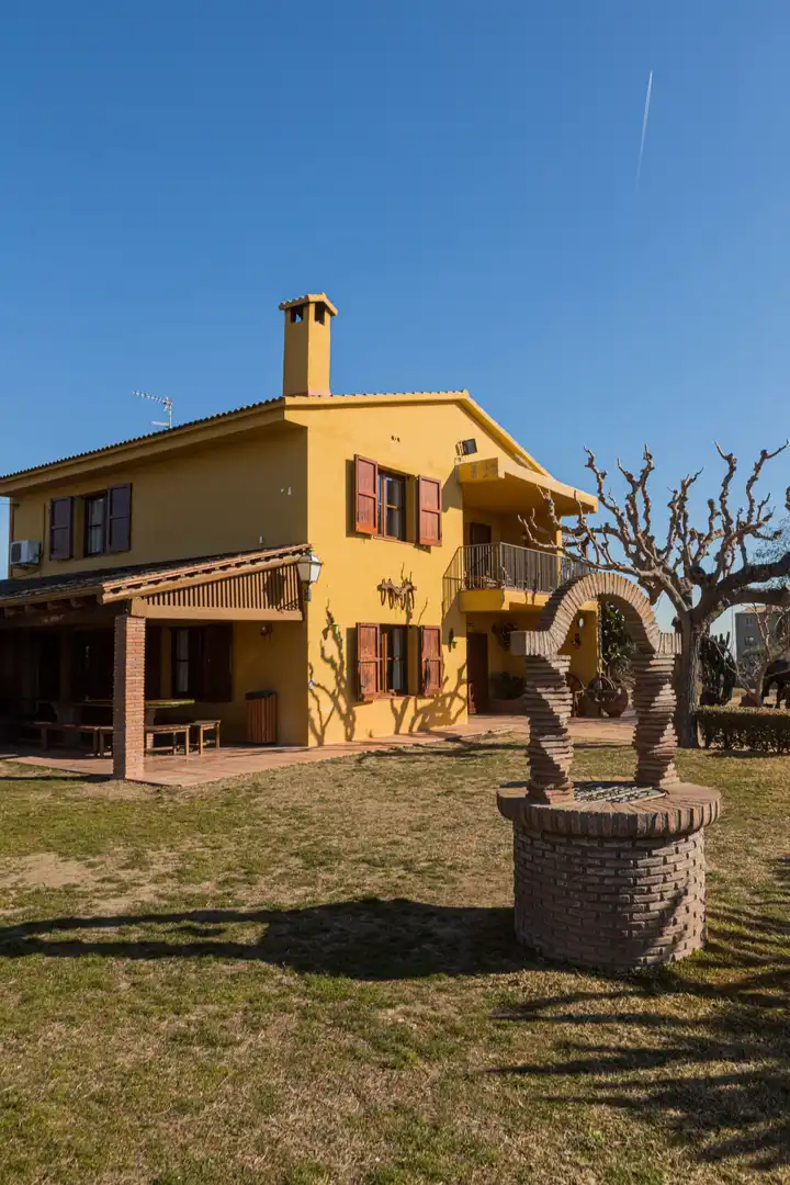 Vista exterior de Finca rústica en venta en La Selva del Camp con Aire acondicionado, Jardín privado y Trastero