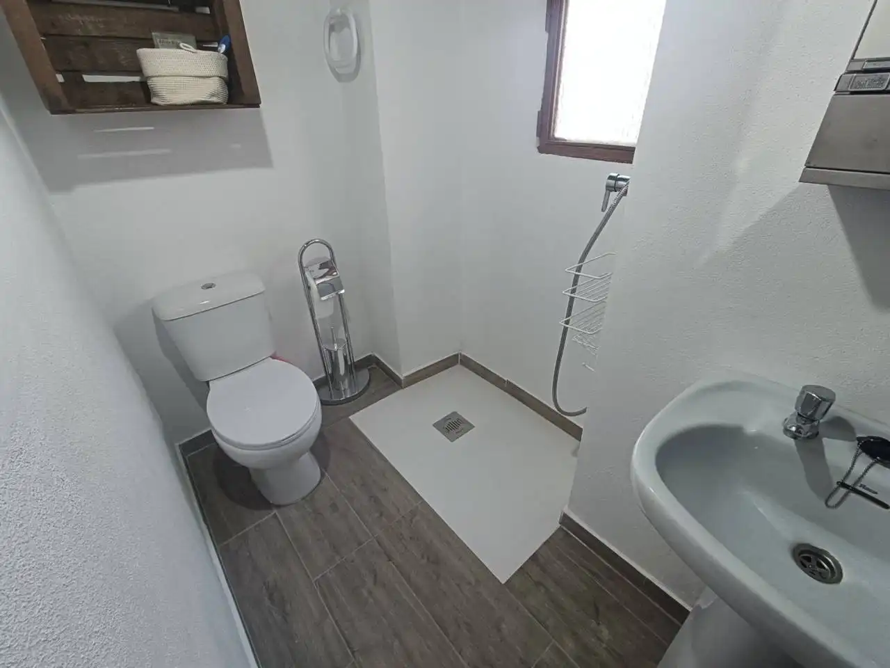 Bany de Casa o xalet en venda en Loja amb Jardí privat i Moblat