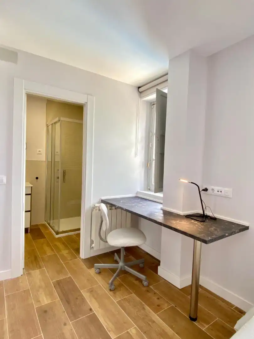 Habitación de Edificio en venta en Ávila
