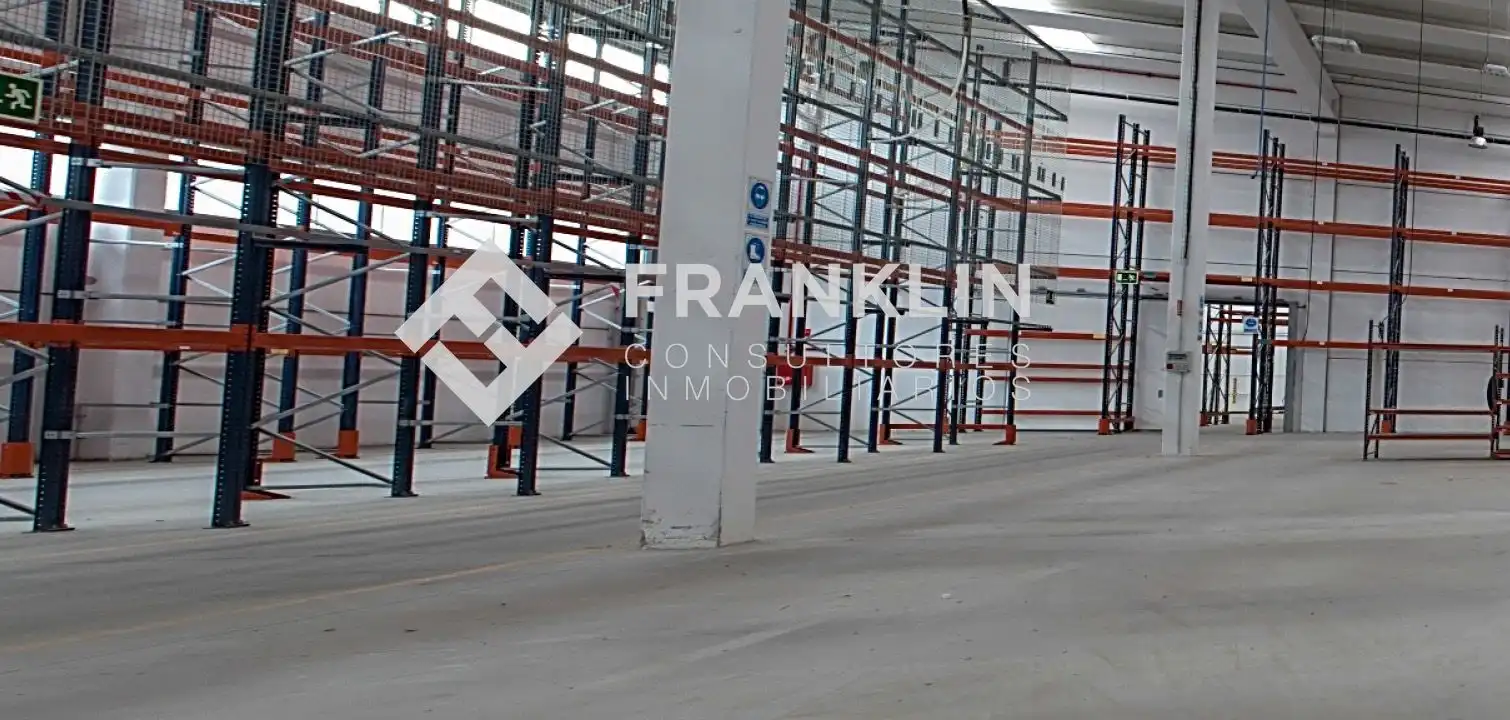 Nau industrial de lloguer a Carrer de la Física 2, imagen 18