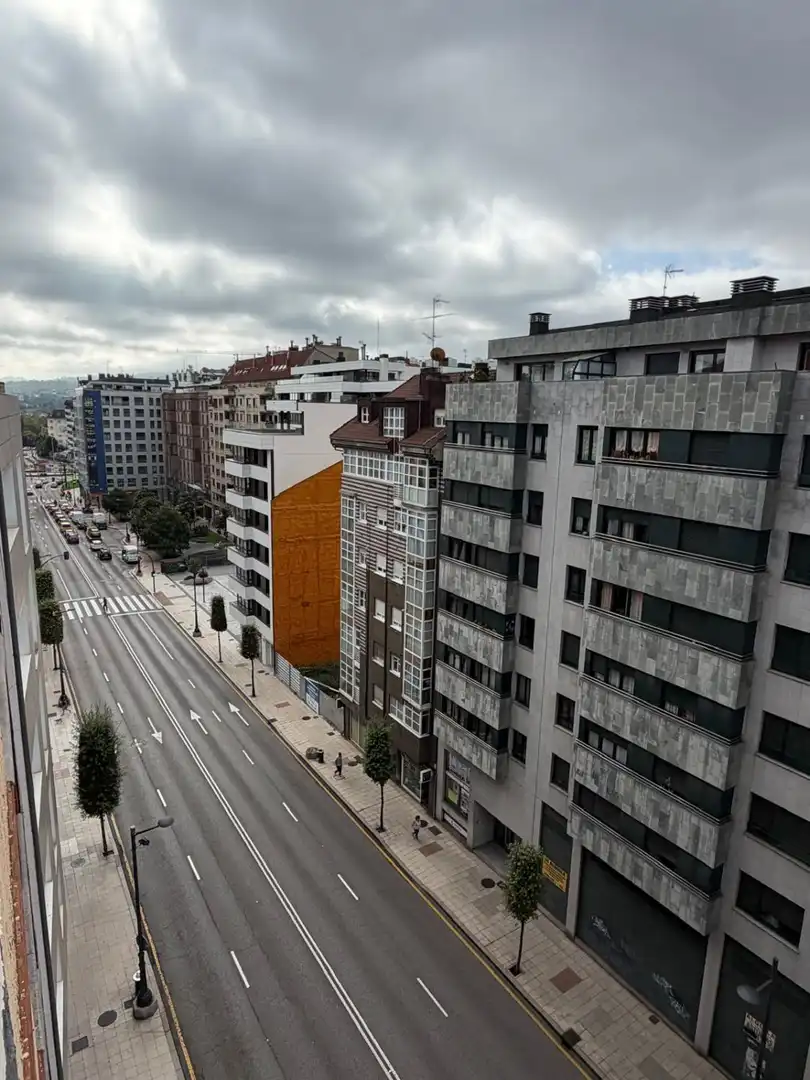 Piso de alquiler en Milán - Pumarín