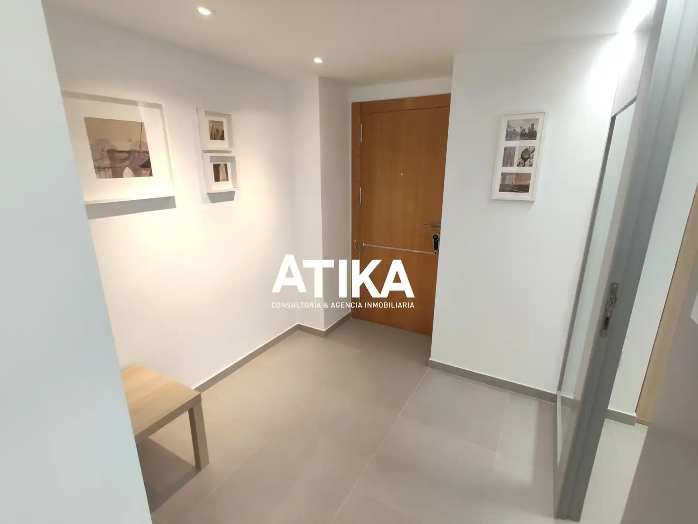 Oficina en alquiler en Sant Josep - Zona Hospital, imagen 2
