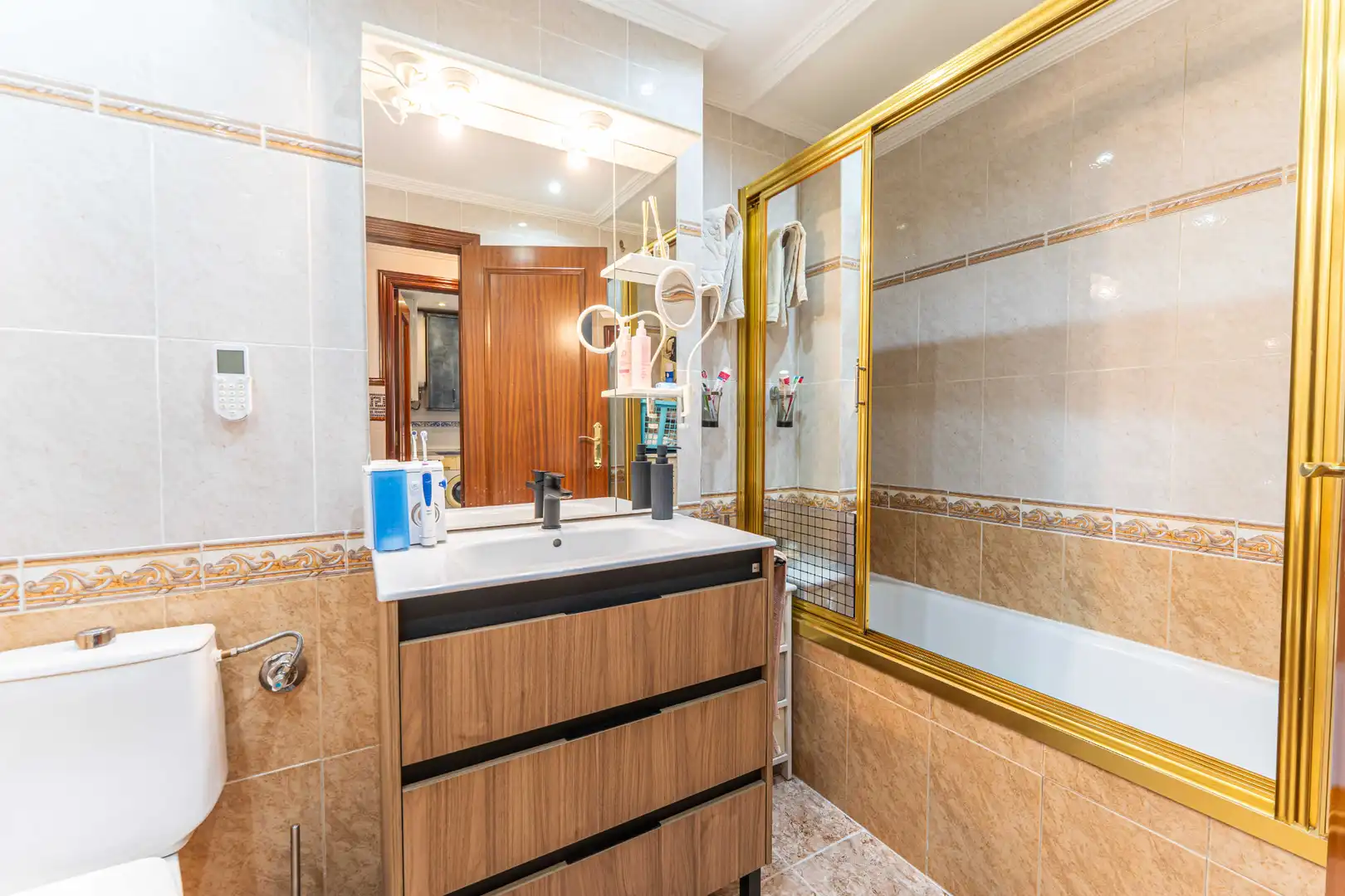 Badezimmer von Maisonette zum Verkauf in Fuenlabrada mit Klimaanlage, Heizung und Terrasse