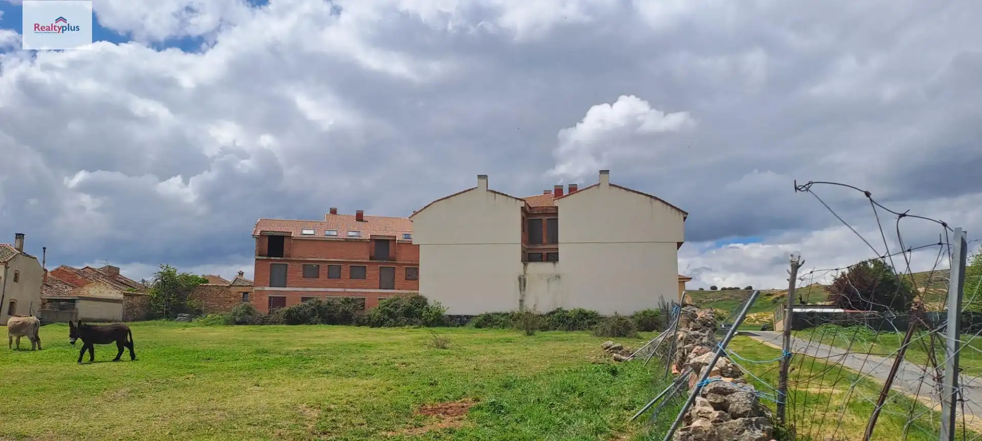 Edifici en venda en Espirdo