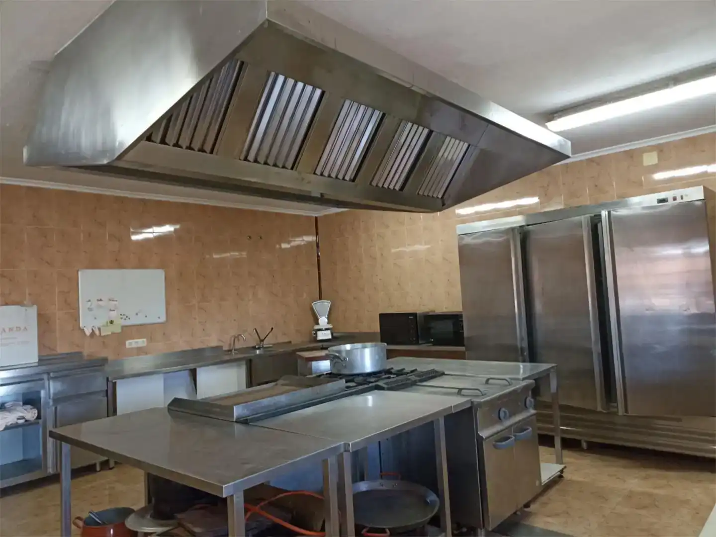 Cocina de Local en venta en Villadangos del Páramo con Amueblado